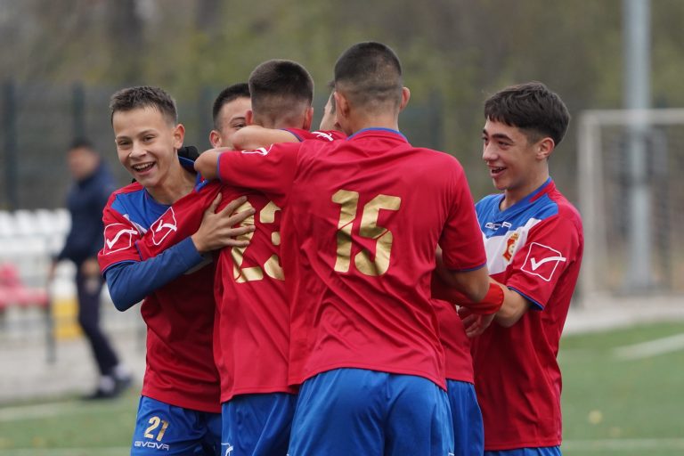 Mozzart Bet SuperLiga Srbije, FK Crvena zvezda - FK Napredak 4:0